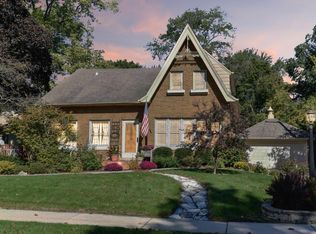 514 Brookdale Ct, South Milwaukee, WI 53172