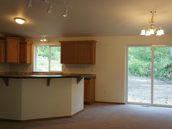 5th image of 9206 324th St E