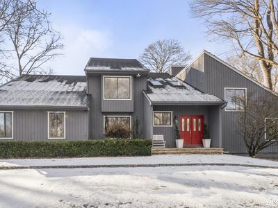 211 Pinewood Road, Stamford, CT, 06903