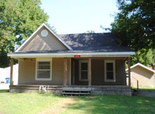 614 E 4th St, Cherryvale, KS 67335