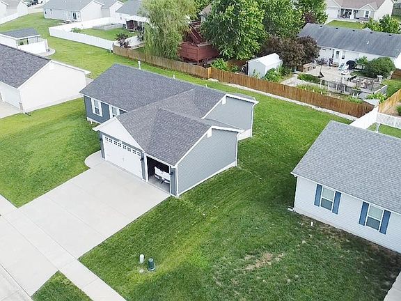 5th image of 306 Harvest Dr