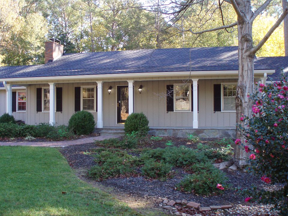 2nd image of 1465 Arden Dr