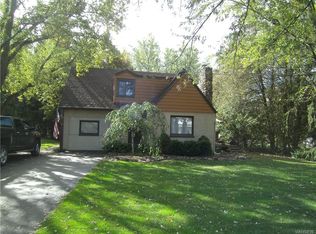 7584 Ridge Rd, Gasport, NY 14067