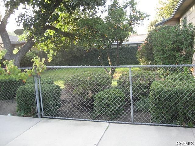 2nd image of 1106 E 5th St