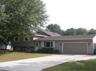 N6932 Garden St, Holmen, WI 54636