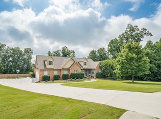 11 N Pointe Rd, Ringgold, GA 30736