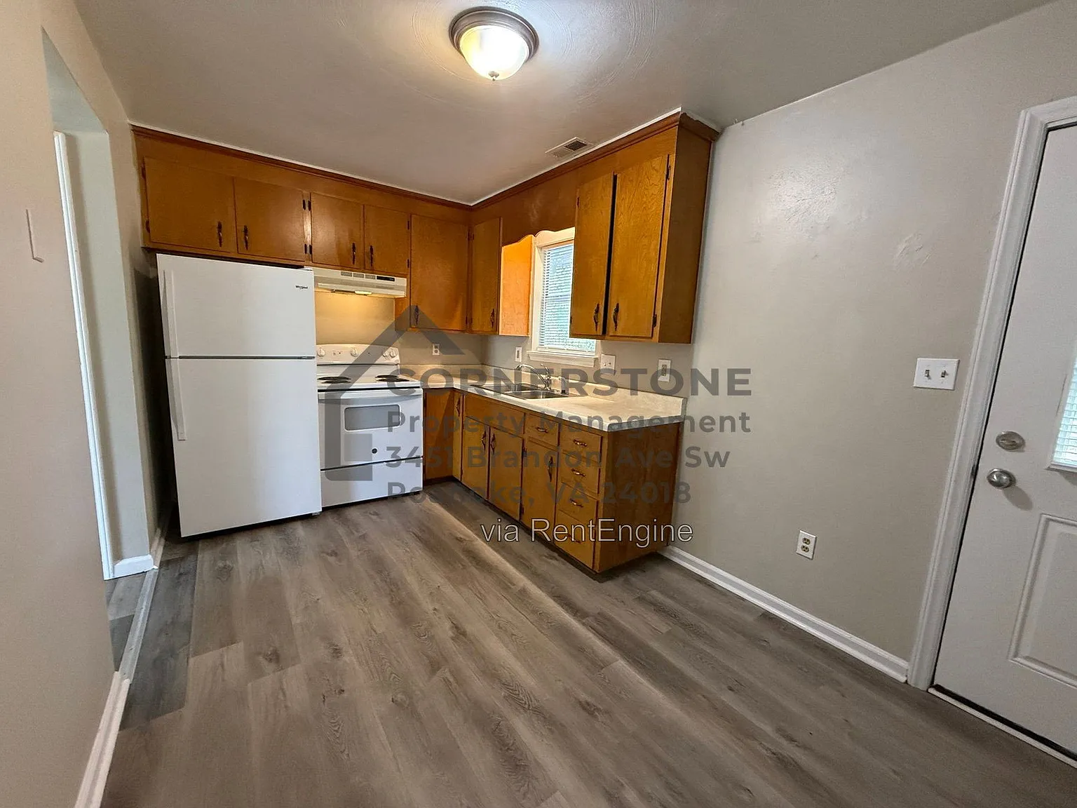 2 bed, 1.0 bath, 872 sqft, $1,290 — Photo 2