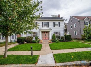 106 Cathedral Ave, Providence, RI 02908