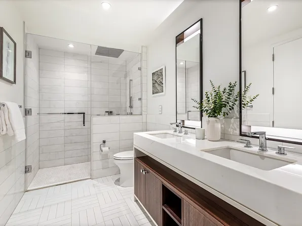 261 West 25th Street image 7 of 19