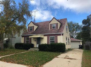 2218 Hayes Ave, Racine, WI 53405