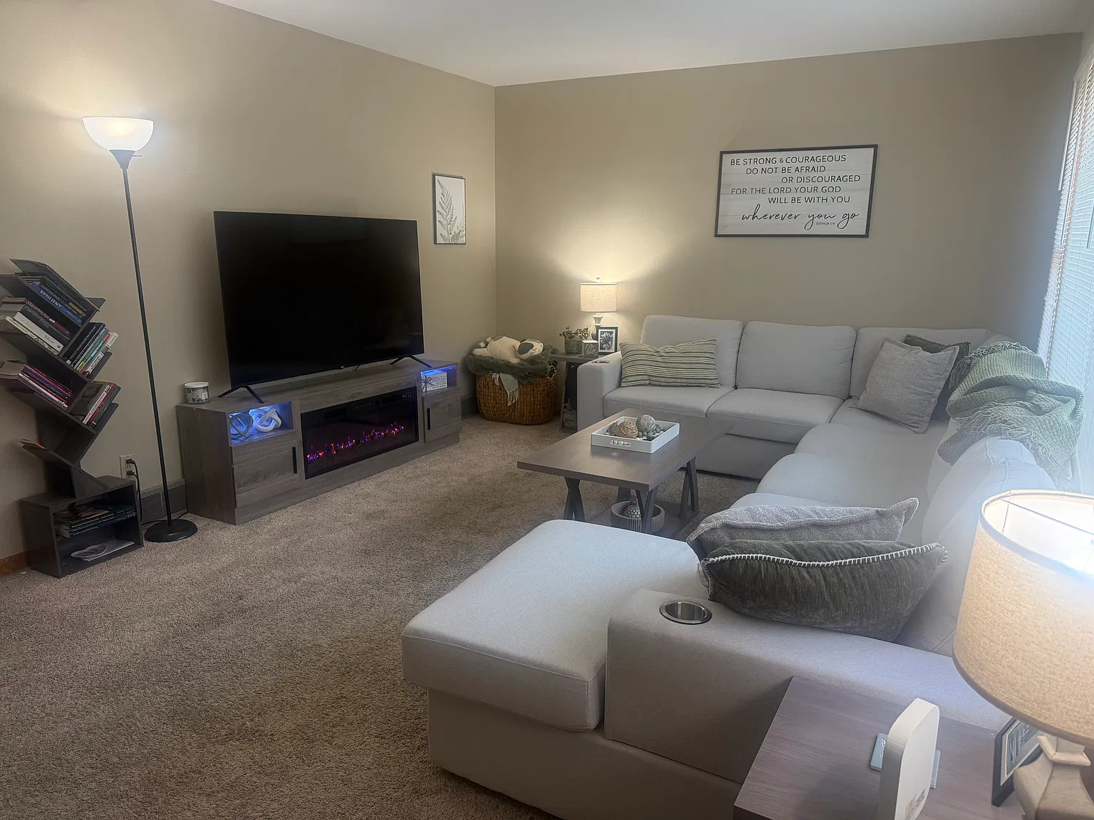 3 bed, 1000 sqft, $1,895 — Photo 3