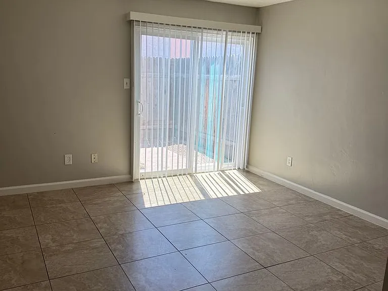 4435-4465 Parker Ave — Photo 4