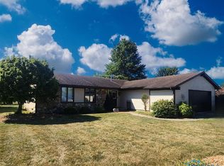 1275 Pinehurst Dr, Defiance, OH 43512