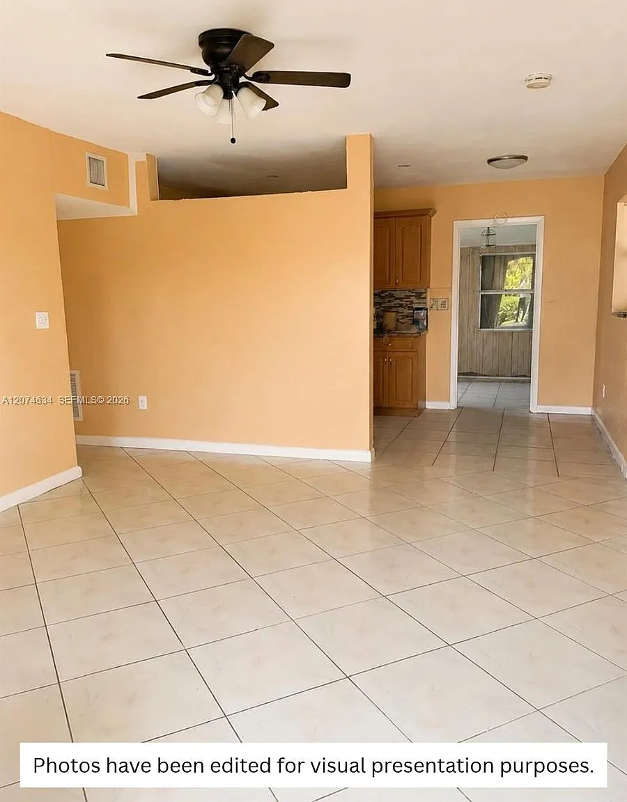 Broward Estates Sec 1 — Photo 2
