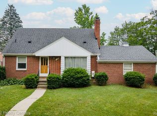 1508 Penistone St, Birmingham, MI 48009