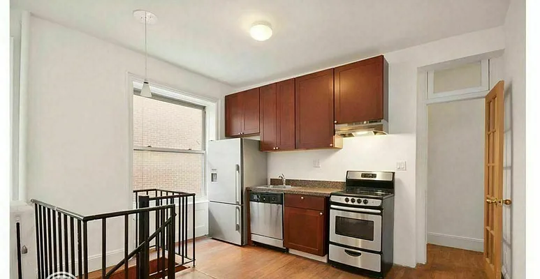 Rented by LJ Sloane Management | media 10