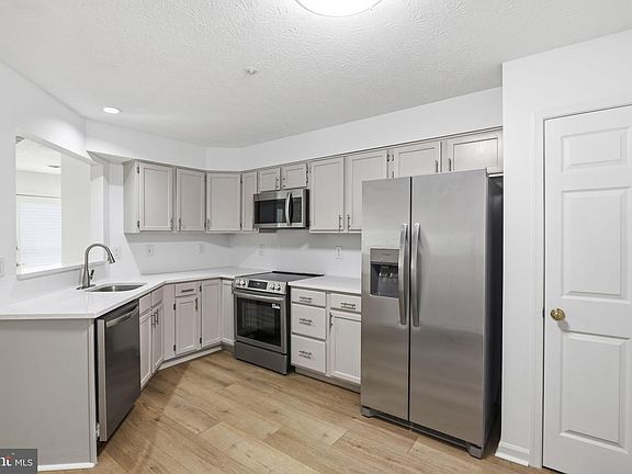 5th image of 4240 Maple Path Cir #25