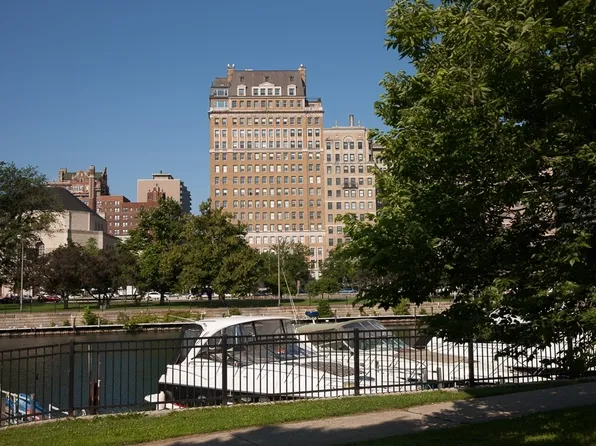 3500 N Lake Shore Dr APT 11C, Chicago, IL 60657