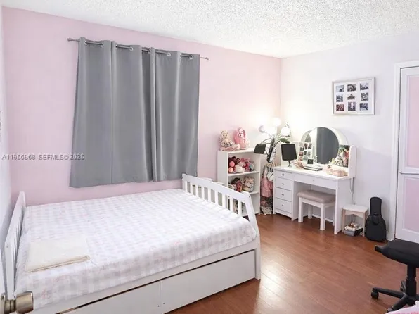 8460 SW 154th Circle Ct APT 121, Miami, FL 33193