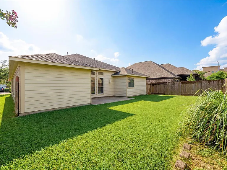 5211 Cayenne Ln — Photo 25