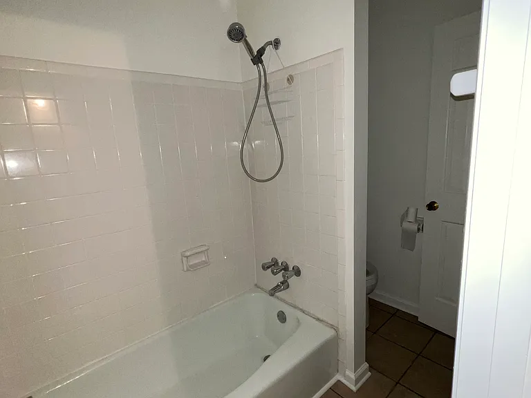 3227 E Regents Park Ln — Photo 11