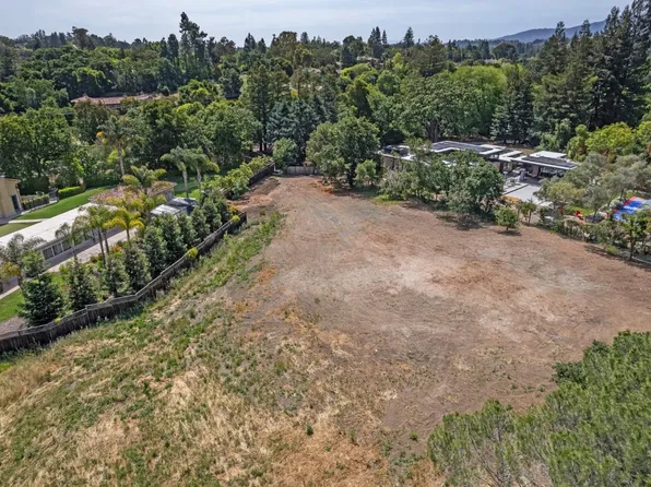 27121 W Fremont Rd, Los Altos, CA 94022