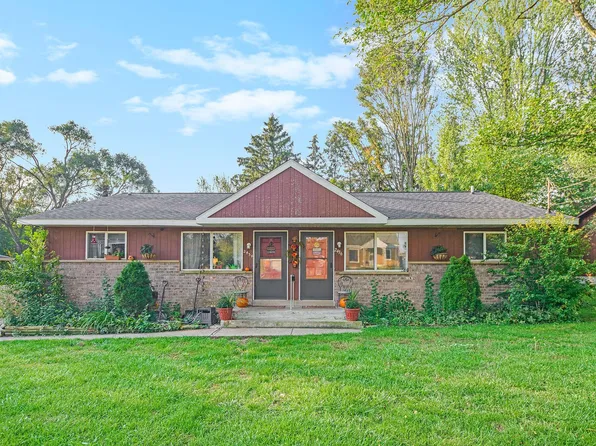 2434 31st St SW, Wyoming, MI 49519