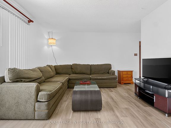 3rd image of 6054 Fernbank Rd