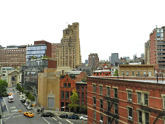 Rented by Compass | media 13