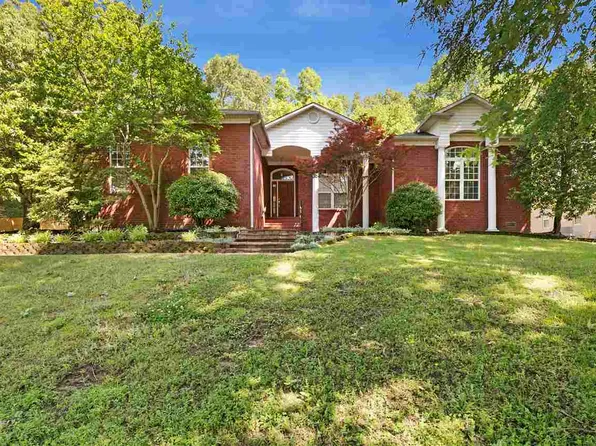 19 Brentmeade Dr, Jackson, TN 38305