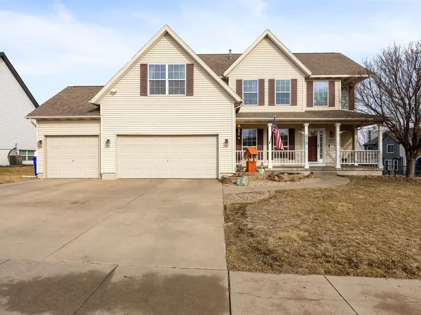 818 High Point Dr SW, Cedar Rapids, IA 52404