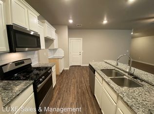 5203 Oakwood Villas Ct, Bethany, OK 73008