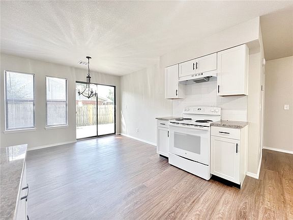2nd image of 3508 W Wood St