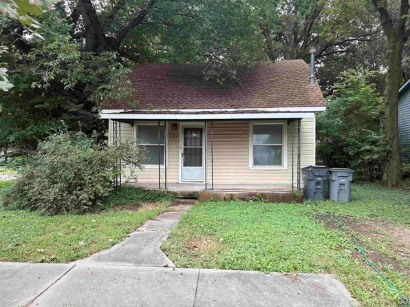 102 S Neosho St, Emporia, KS 66801