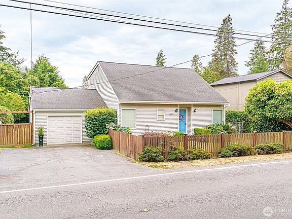 2nd image of 1819 SW 149th Street