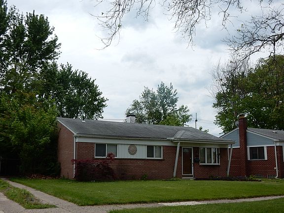 2nd image of 30601 Steinhauer St