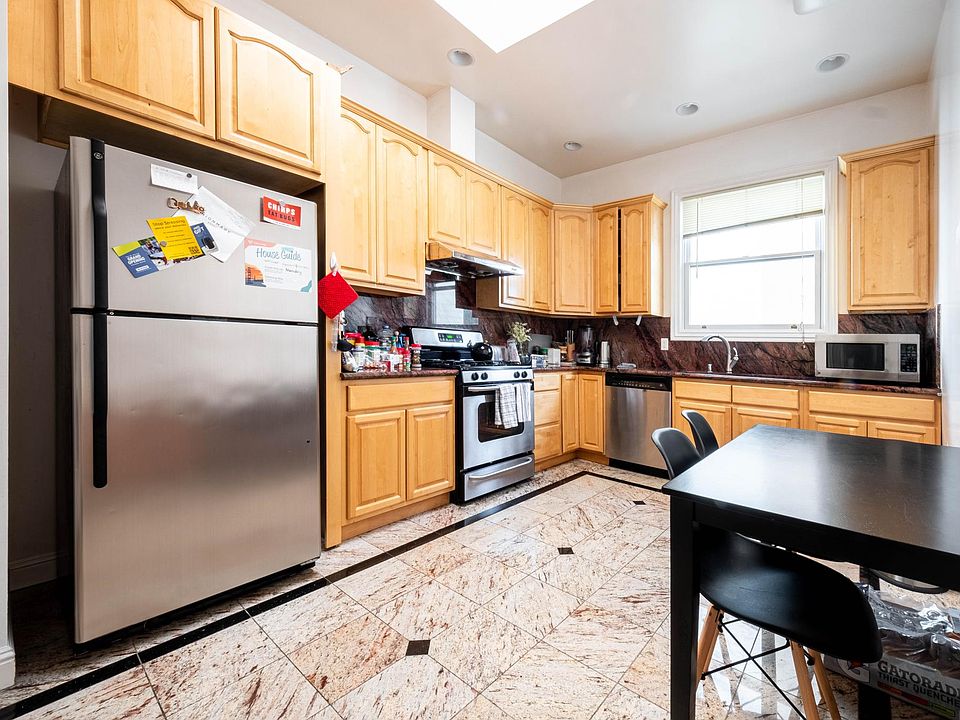 1st image of 263 Dolores St