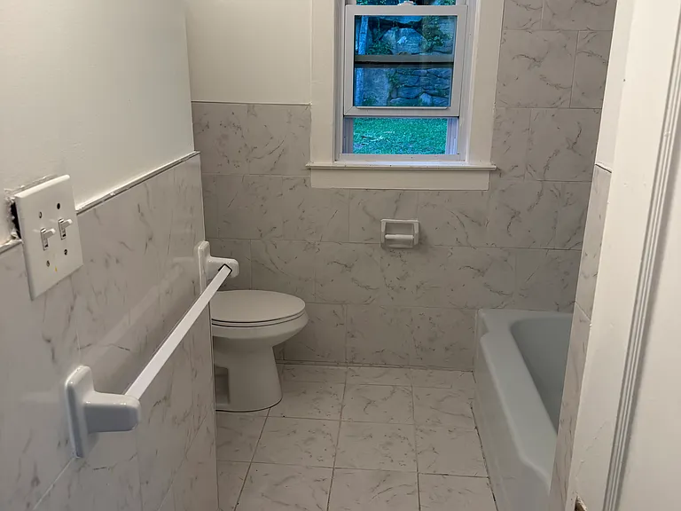 456 E Main St #1 — Photo 10