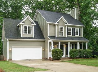 509 Wild Holly Ln, Holly Springs, NC 27540