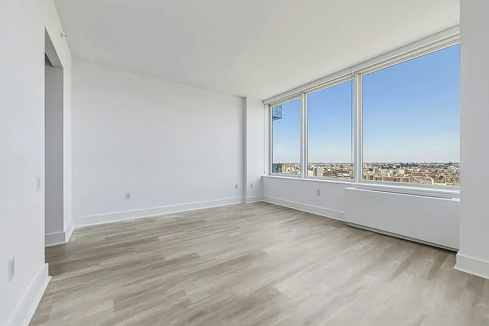 86 Fleet Pl — Photo 4