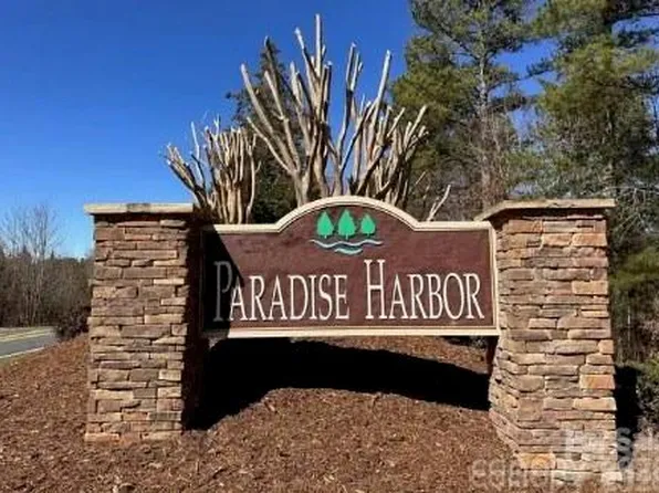 1018 Cliffview Dr #36, Connelly Springs, NC 28612