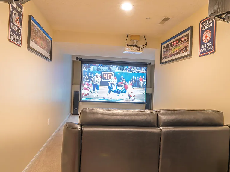 50 Georgetown Dr — Photo 17