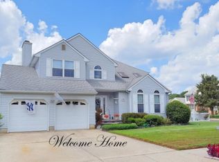 3 Jason Ct, Howell, NJ 07731