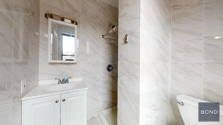 Rented by Bond New York | media 9