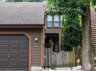 143 Maplewood Ct, Edison, NJ 08820