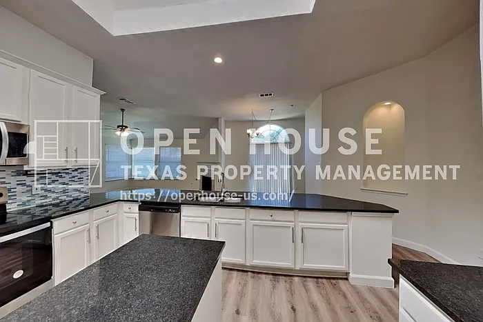 4307 Trailridge Dr — Photo 6