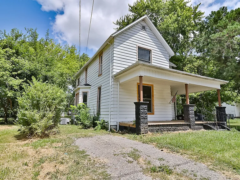 412 W Kibby St — Photo 42