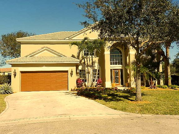 2nd image of 490 Otter Ln N