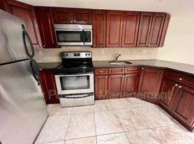 1723 Fontain St, Philadelphia, PA