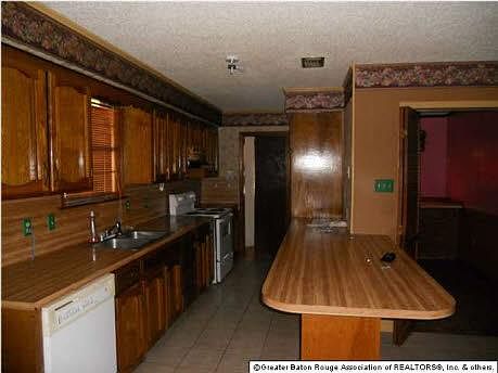 4th image of 408 Sherron Ave